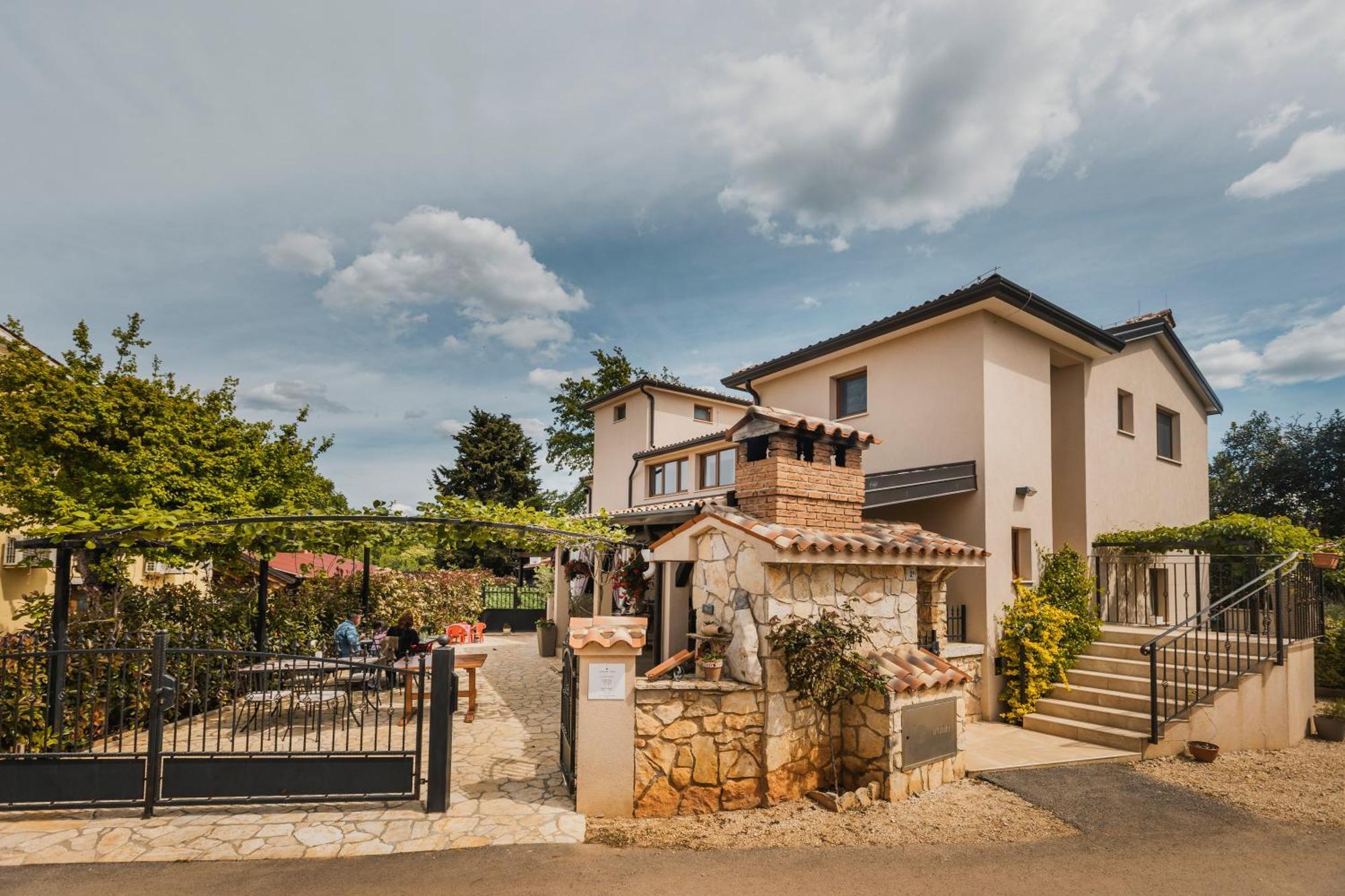 Rooms With Breakfast Near Porec Nova Vas  Exterior foto